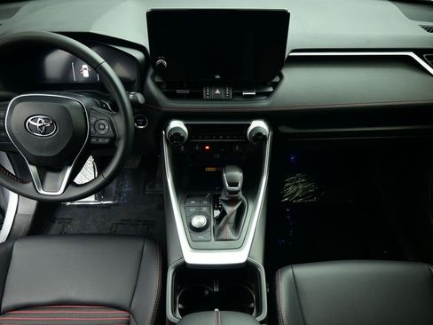 Used 2025 Toyota RAV4 XSE image 6