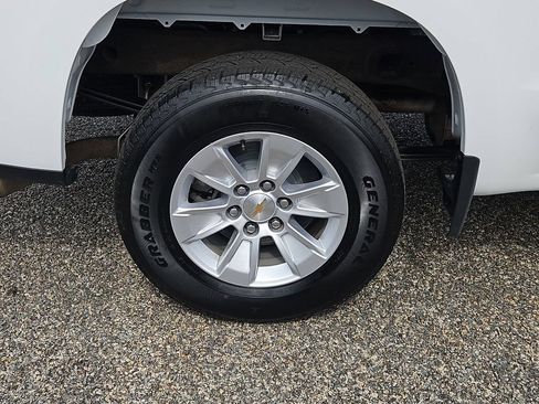 Certified 2025 Chevrolet Silverado 1500 LT AWD/4WD image 9