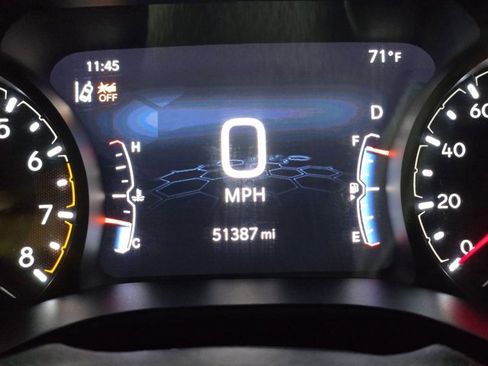 Used 2024 Volkswagen Taos SE image 7