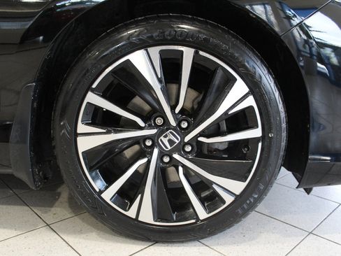 Used 2017 Honda Accord EX-L image 18