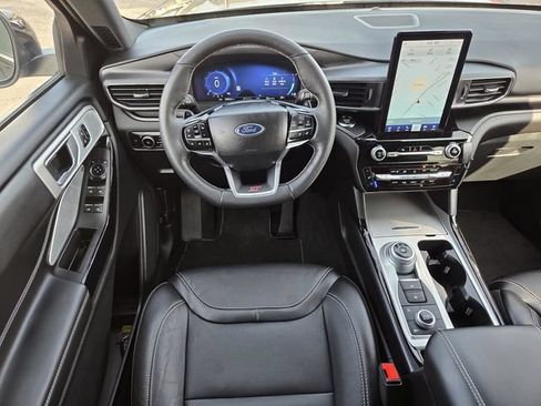 Used 2023 Ford Explorer ST w/ Equipment Group 401A AWD/4WD image 43