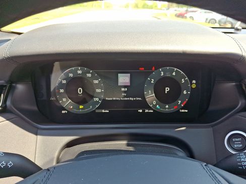New 2026 Land Rover Range Rover Velar Dynamic SE AWD/4WD image 8