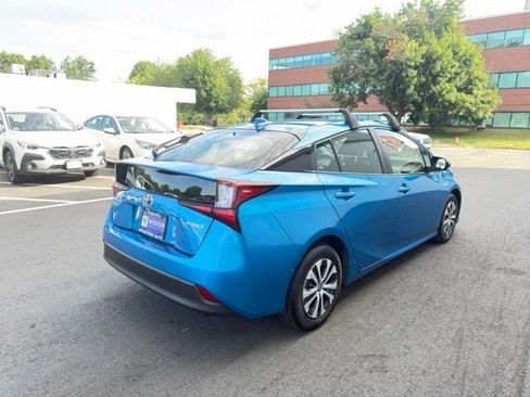 Used 2022 Toyota Prius LE AWD/4WD image 6