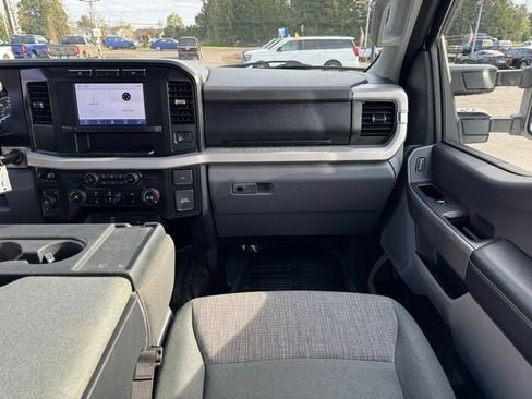 Used 2024 Ford F350 XLT AWD/4WD image 23