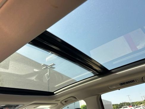 Used 2025 Toyota Grand Highlander FWD image 15