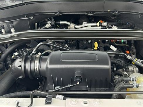 Used 2024 Ford Explorer Limited image 33