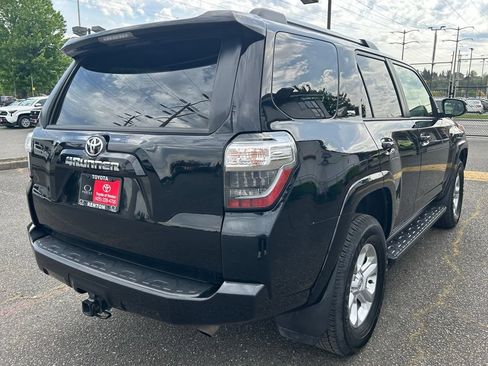 Certified 2024 Toyota 4Runner SR5 Premium w/ Moonroof Package AWD/4WD image 5