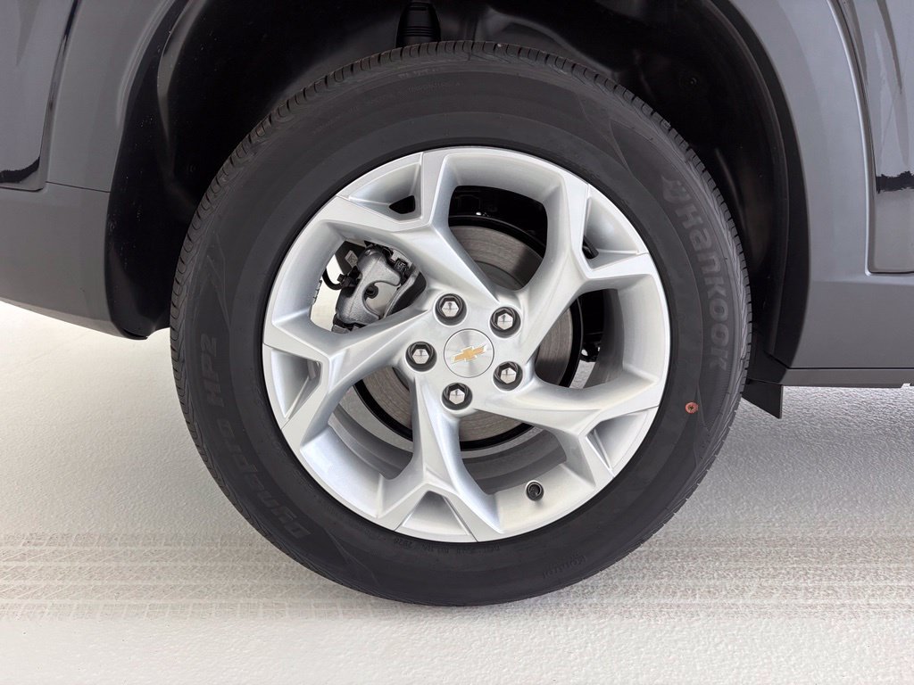 New 2026 Chevrolet Trax LS w/ LS Convenience Package FWD image 22