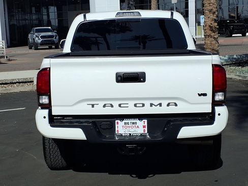Certified 2021 Toyota Tacoma SR5 RWD image 5