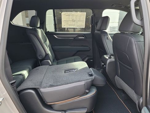 New 2026 GMC Acadia AT4 w/ Luxury Package image 48