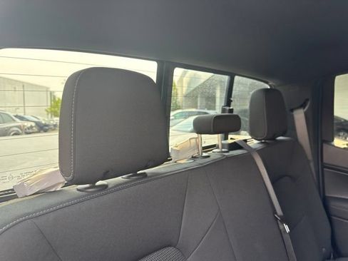 Used 2024 GMC Canyon Elevation w/ Convenience Package AWD/4WD image 14
