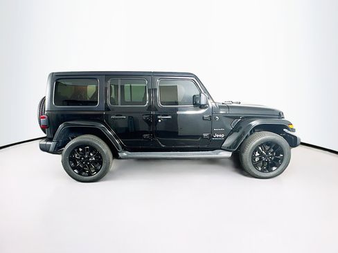 Used 2023 Jeep Wrangler Sahara w/ Cold Weather Group image 10