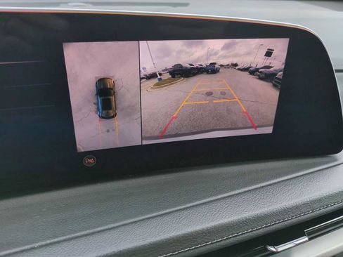 Used 2025 Cadillac XT4 Premium Luxury image 15