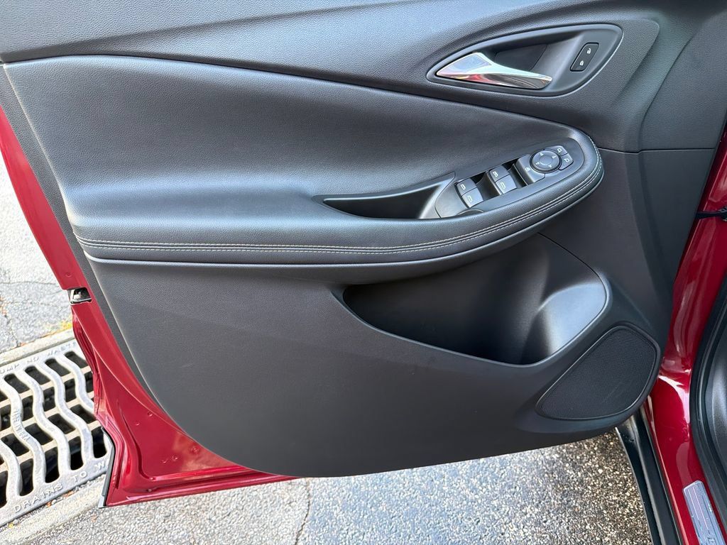 Certified 2023 Buick Encore GX Preferred w/ Cold Weather Comfort Package AWD/4WD image 12