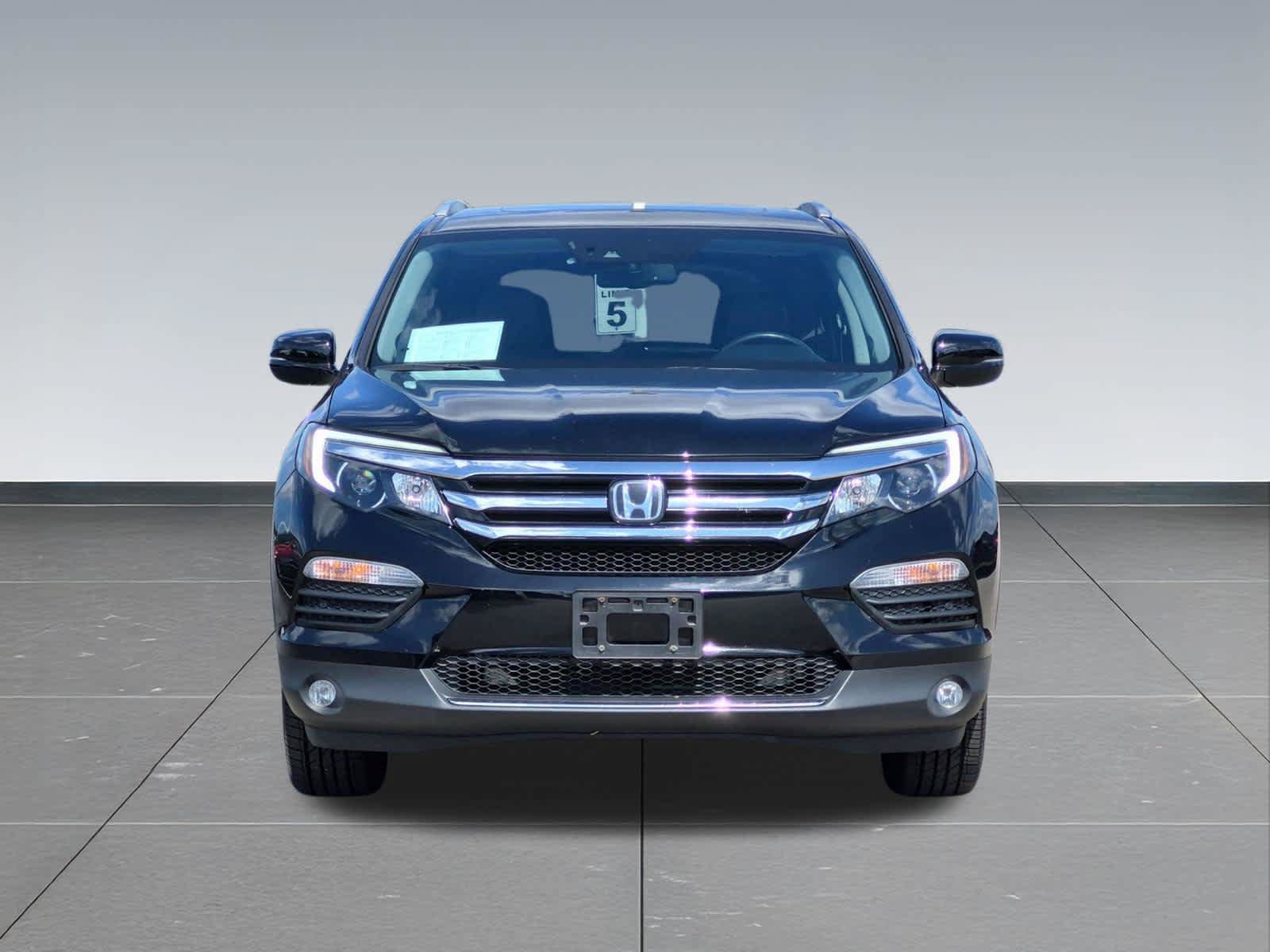Used 2017 Honda Pilot Elite image 9