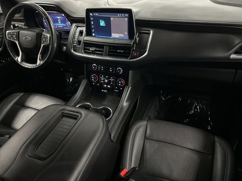 Used 2022 Chevrolet Suburban Z71 w/ Z71 Off-Road Package image 11
