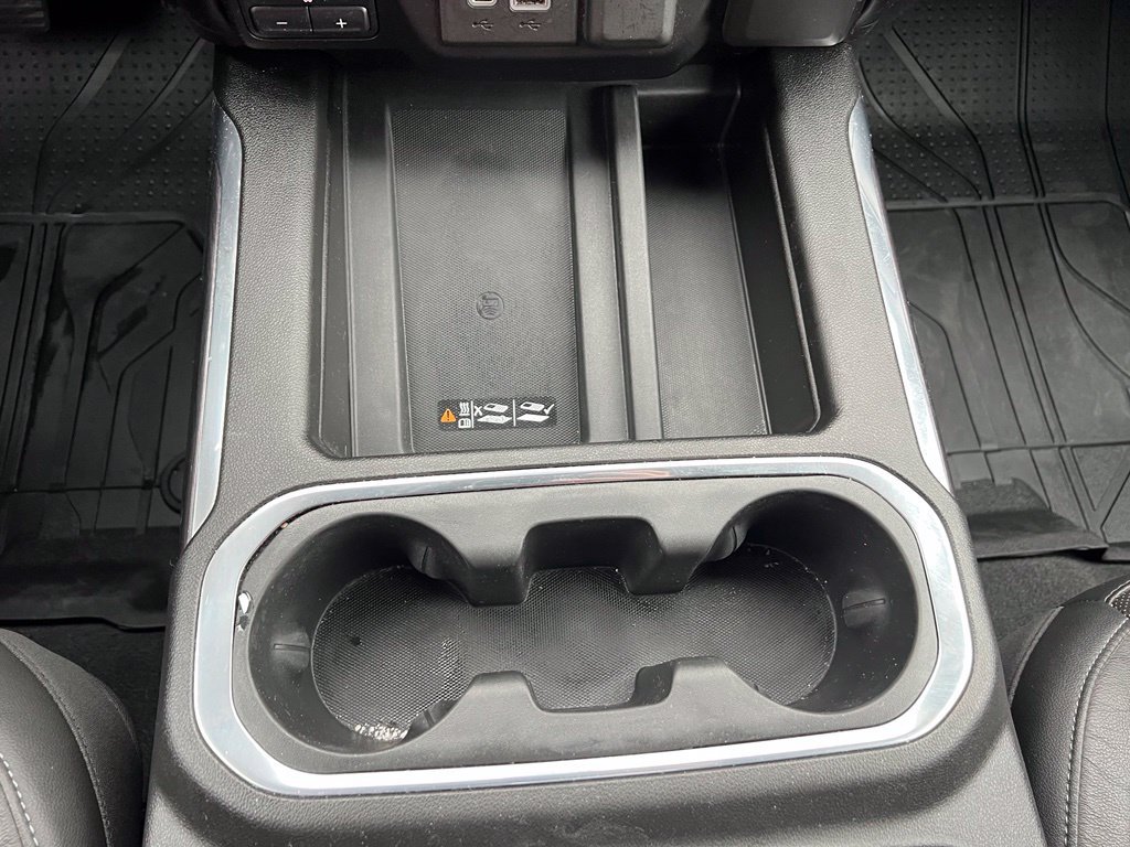 Used 2020 Chevrolet Silverado 1500 LTZ w/ LTZ Premium Package AWD/4WD image 32
