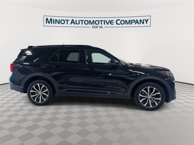 Used 2026 Ford Explorer ST-Line AWD/4WD image 10