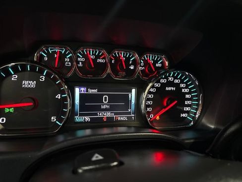 Used 2018 GMC Sierra 2500 SLT w/ Duramax Plus Package AWD/4WD image 24