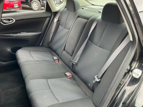 Used 2019 Nissan Sentra SR w/ Exterior Package FWD image 19