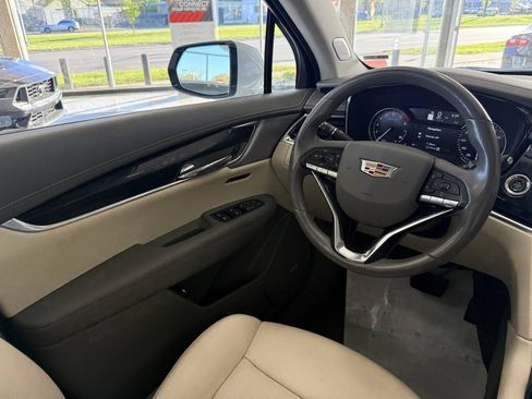 Used 2023 Cadillac XT6 Premium Luxury AWD/4WD image 49