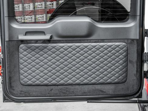 Used 2025 Mercedes-Benz G 63 AMG 4MATIC image 37