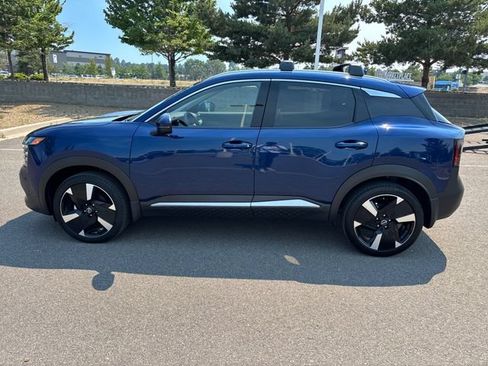 Used 2025 Nissan Kicks SR AWD/4WD image 6