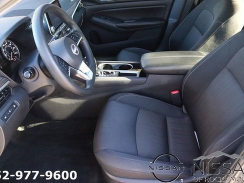 Certified 2024 Nissan Altima 2.5 SV FWD image 15