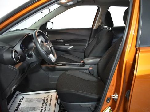 Used 2023 Nissan Kicks SV FWD image 11