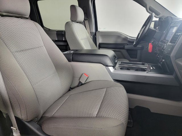 Used 2017 Ford F150 XLT w/ Equipment Group 302A Luxury AWD/4WD image 18