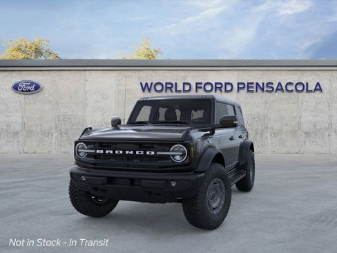 New 2025 Ford Bronco Outer Banks w/ Sasquatch Package image 2