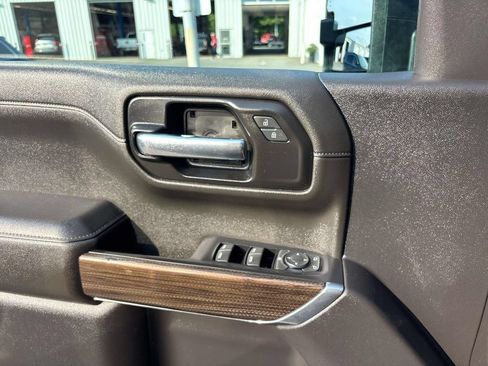 Used 2021 Chevrolet Silverado 1500 LT Trail Boss w/ Bed Protection Package AWD/4WD image 19