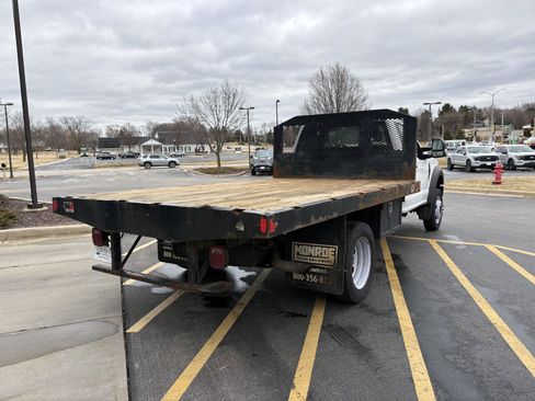 Used 2019 Ford F550 2WD Regular Cab Super Duty image 6