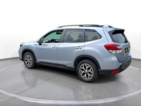 Used 2020 Subaru Forester Premium w/ Popular Package #1 AWD/4WD image 6