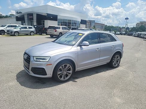 Used 2016 Audi Q3 2.0T Prestige AWD/4WD image 3