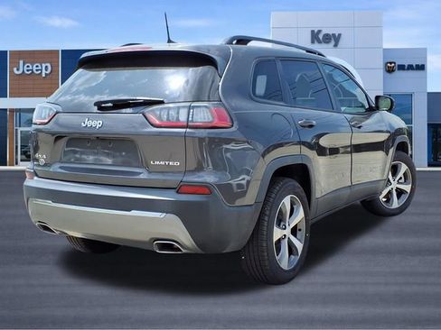 Used 2022 Jeep Cherokee Limited AWD/4WD image 5