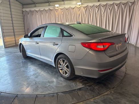 Used 2015 Hyundai Sonata SE image 5
