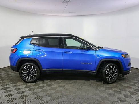 Used 2023 Jeep Compass Limited image 14