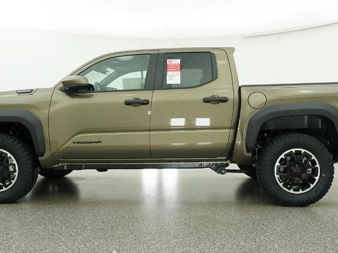 New 2026 Toyota Tacoma TRD Off-Road AWD/4WD image 48