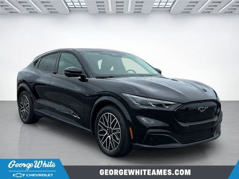 Used 2025 Ford Mustang Mach-E Premium AWD/4WD image 1