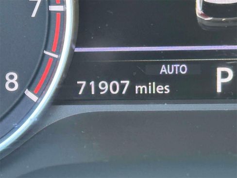 Used 2021 Nissan Rogue SV w/ Premium Package image 27