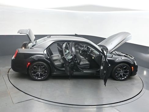 Used 2020 Chrysler 300 S w/ 300S Premium Group image 52