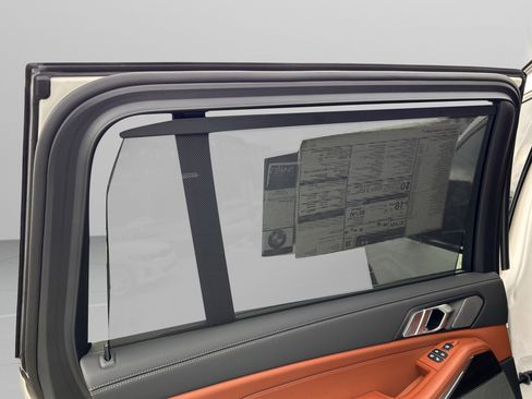 Used 2026 BMW X7 M60i image 30