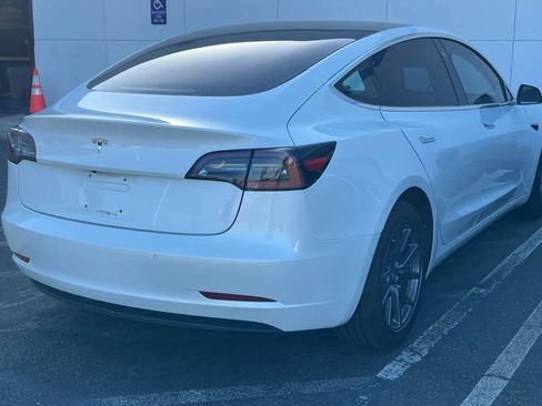 Used 2018 Tesla Model 3 Long Range RWD image 4