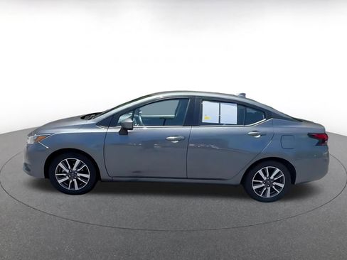 Used 2025 Nissan Versa SV FWD image 9