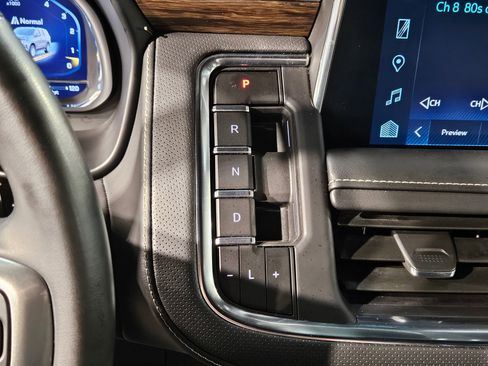 Used 2024 Chevrolet Tahoe Premier image 33