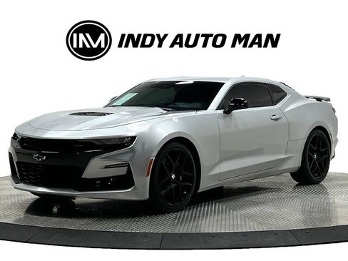 Used 2019 Chevrolet Camaro SS RWD image 8