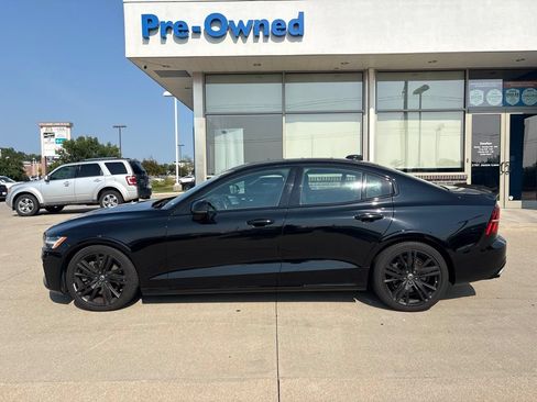 Used 2019 Volvo S60 T6 R-Design AWD/4WD image 8