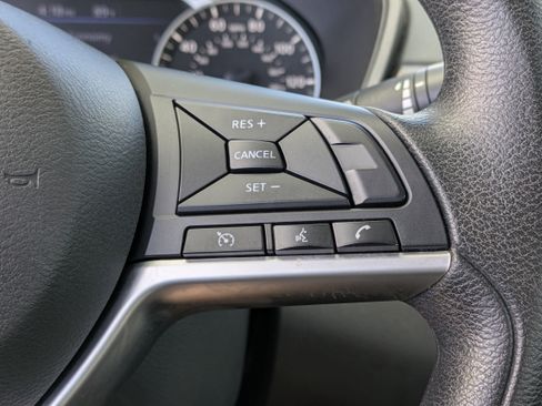 Used 2023 Nissan Altima 2.5 SV image 23