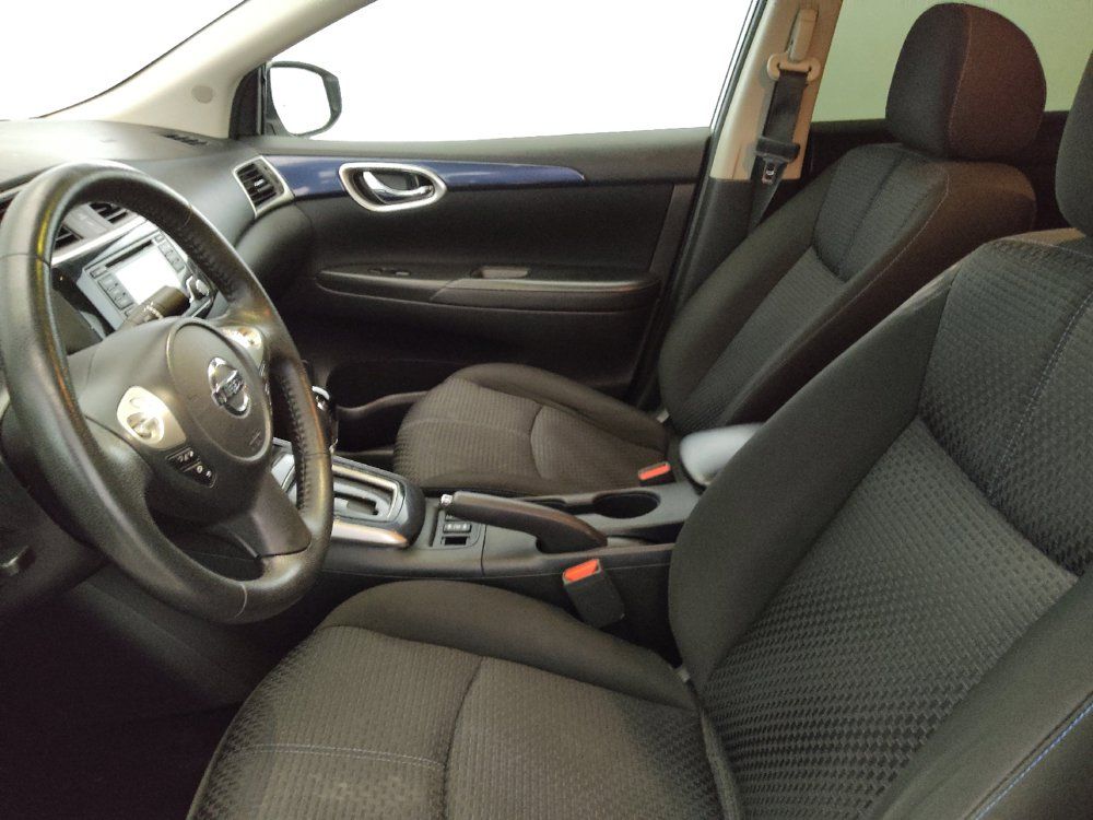Used 2018 Nissan Sentra SR Turbo w/ SR Midnight Edition Package FWD image 17